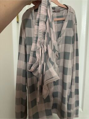 2 for $20 La Vie En Rose Pajama set with shorts